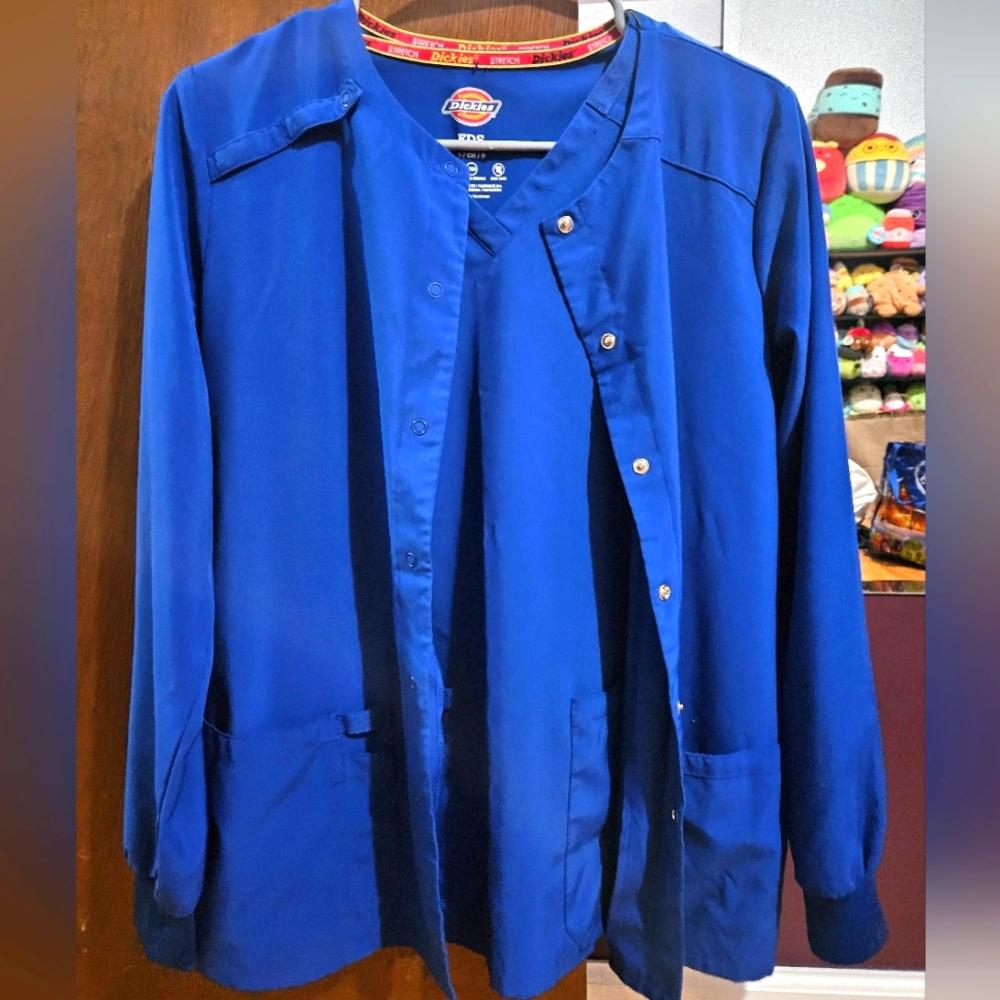 Dickies Women's Stretch Essentials Snap Front Scrub Jacket & Matching V-neck Top